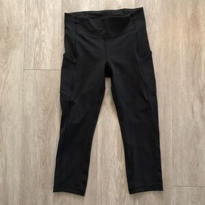 Lululemon Speed Up Crop Capris Leggings Black Size 6
